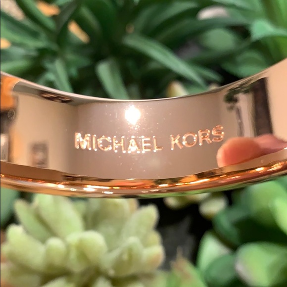 ✨Michael Kors Bracelet - Rose Gold - Picture 4 of 8